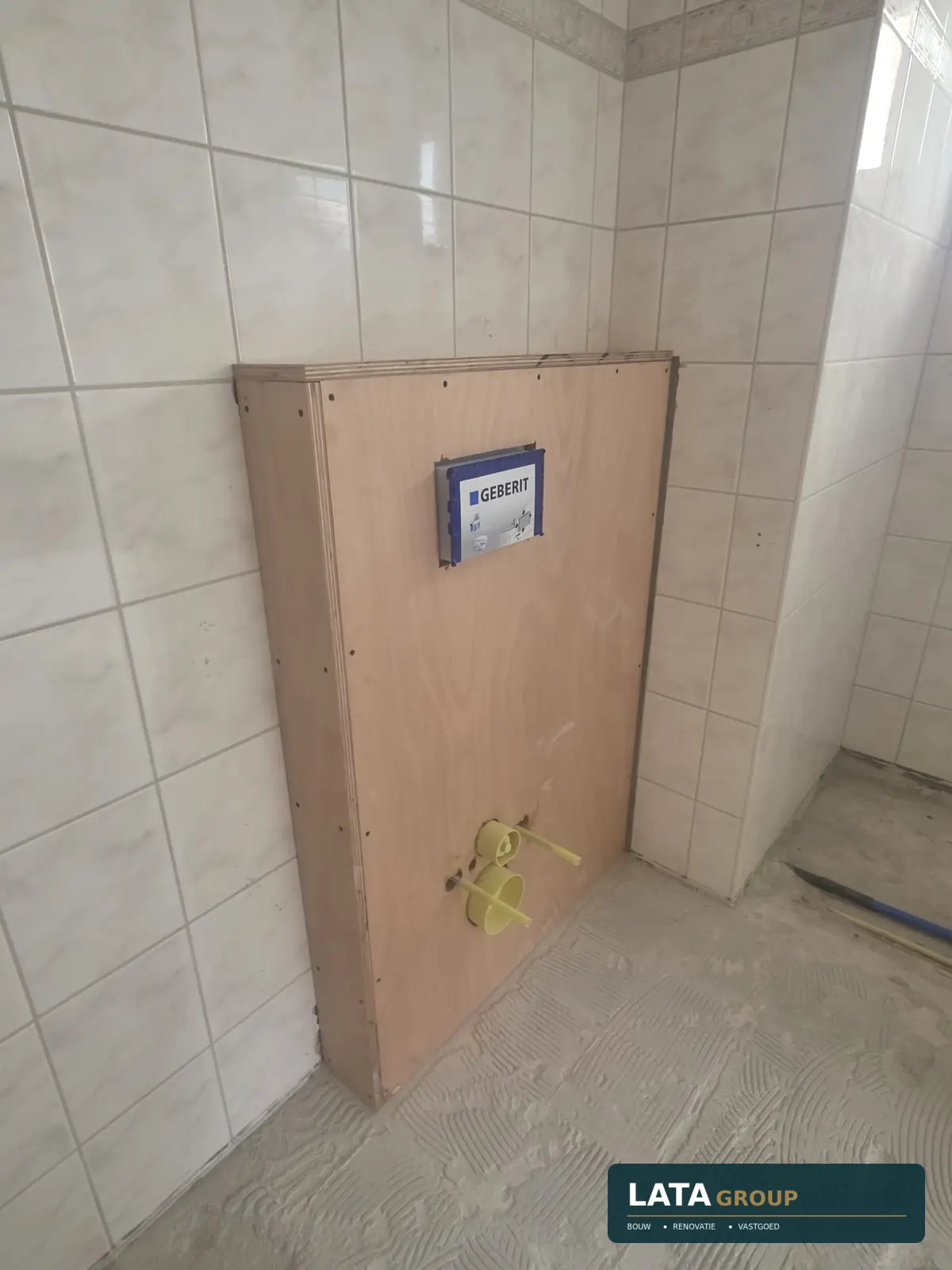 Voorbereiding inbouwtoilet, uitgevoerd door LATA Group
