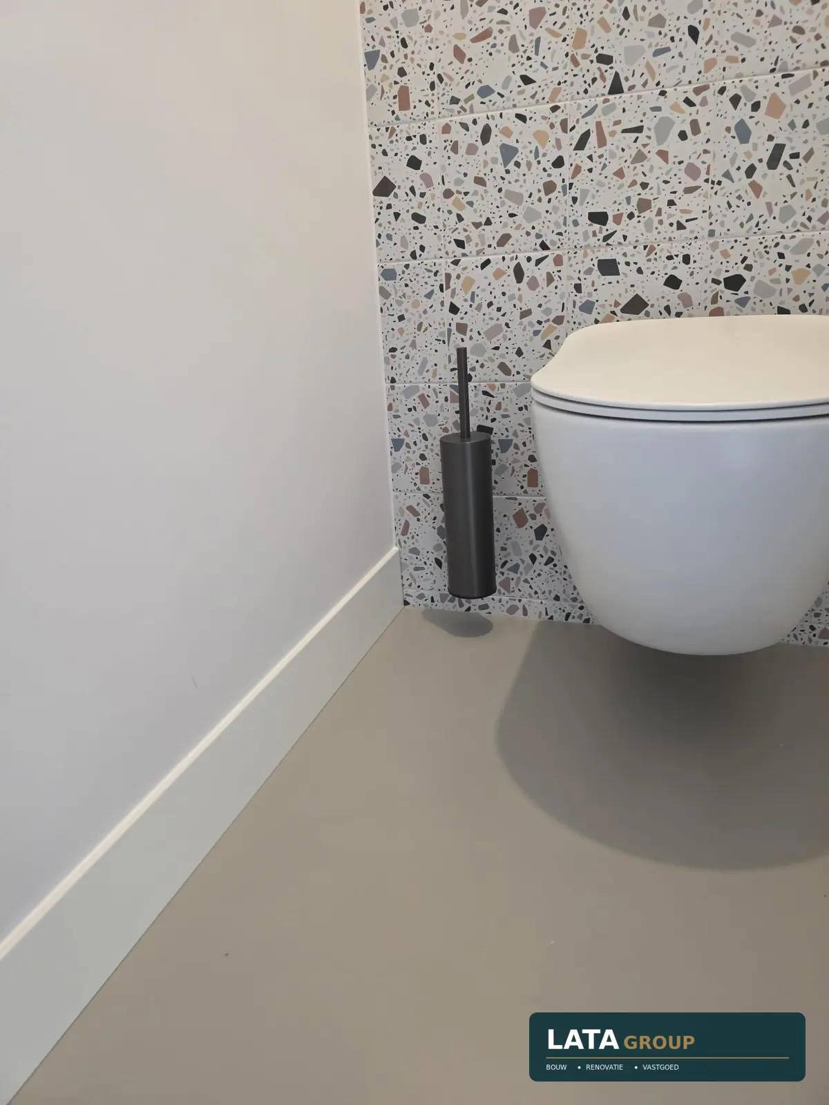 Detail van toilet en afwerking, uitgevoerd door LATA Group